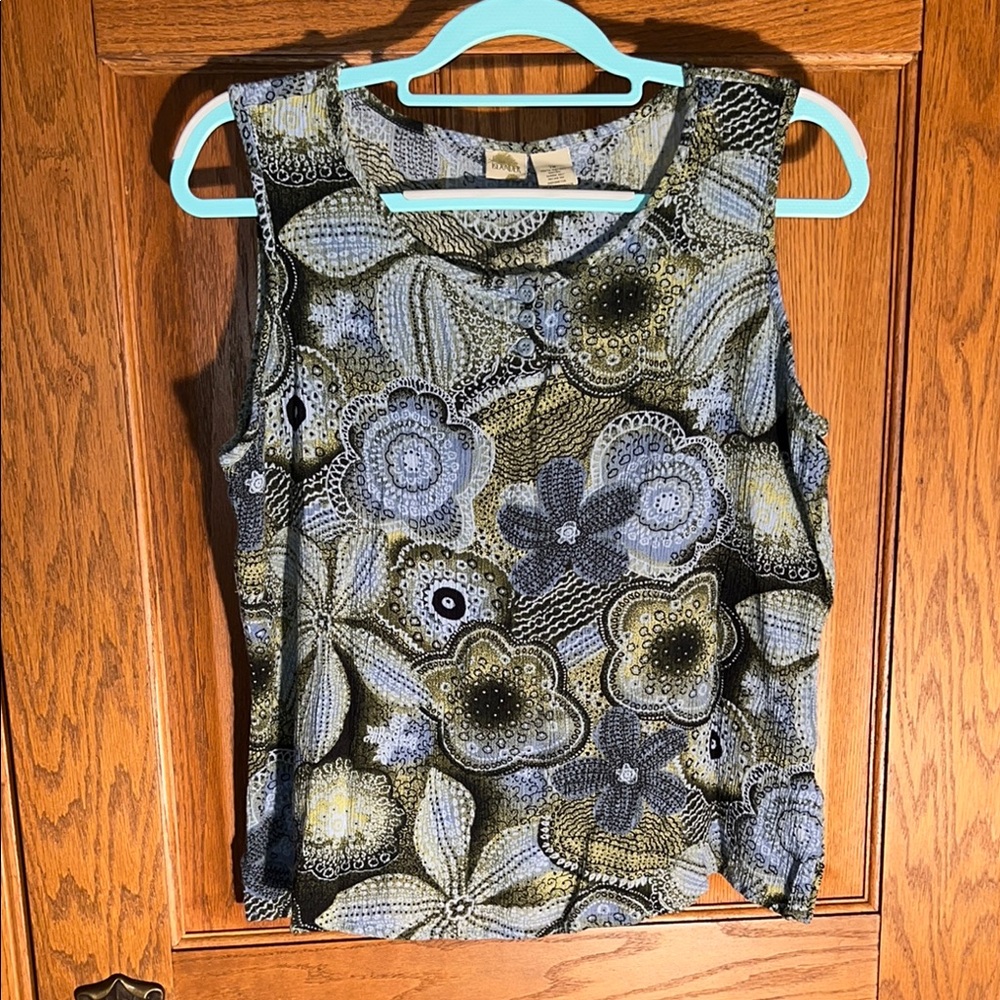 Floral Patterned Sleeveless Top